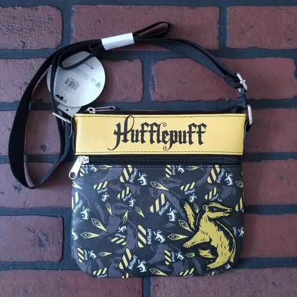 Loungefly Handbags - Loungefly Harry Potter Hufflepuff Crossbody Bag
